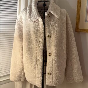 Uniqlo Women's Cream Sherpa Jacket